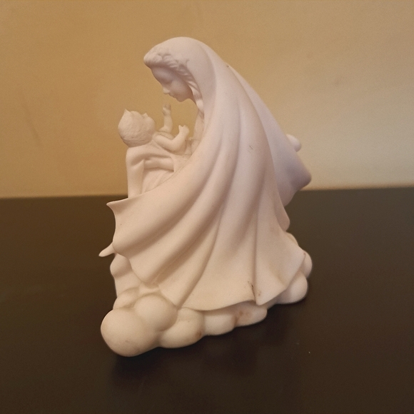 Prince of Peace Mother and Child,...Millenium collection by Roman Art Company - Picture 4 of 5